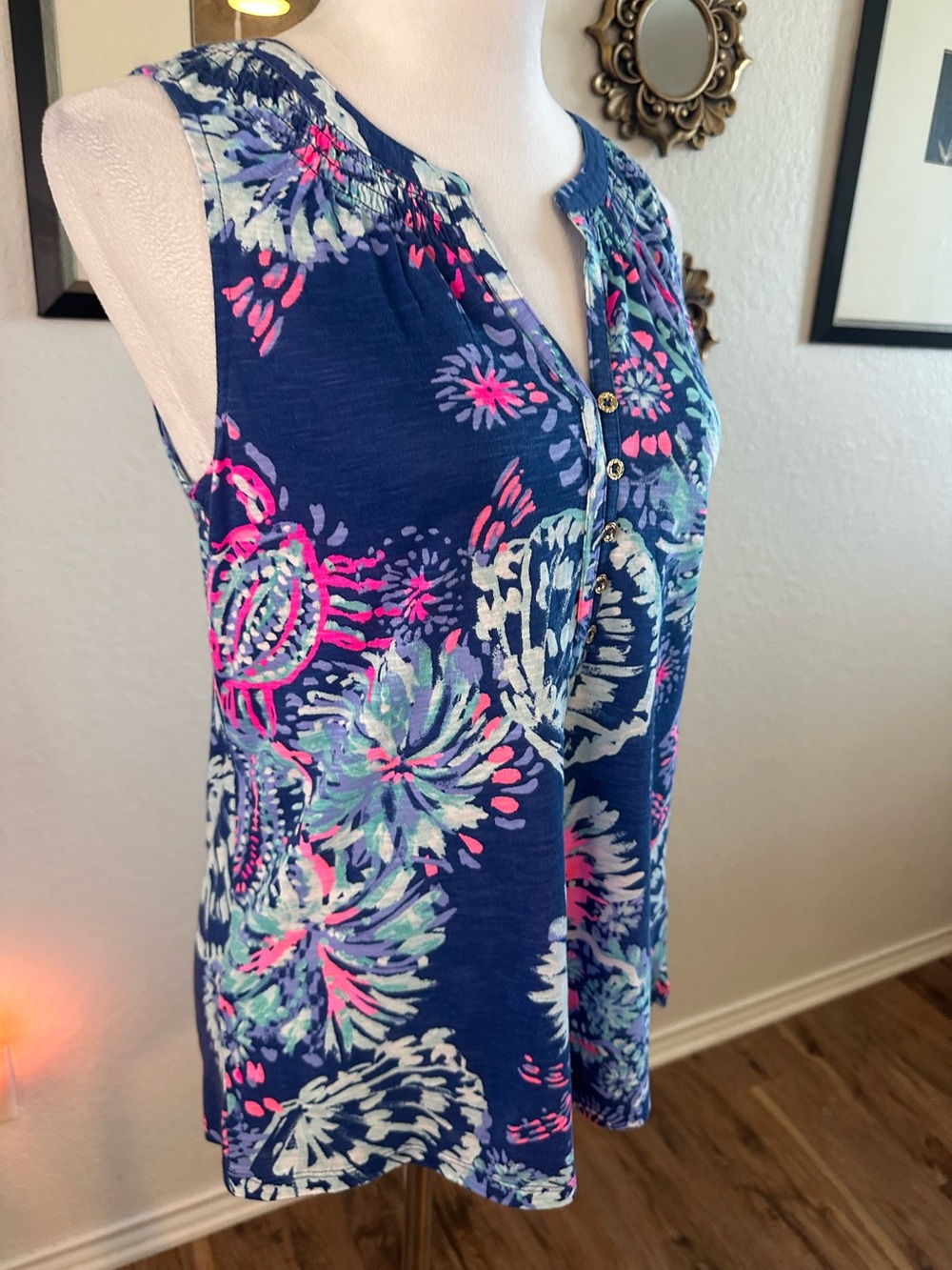 Lily Pulitzer Essie Sleeveless Floral Indigo Top - Picture 3 of 7